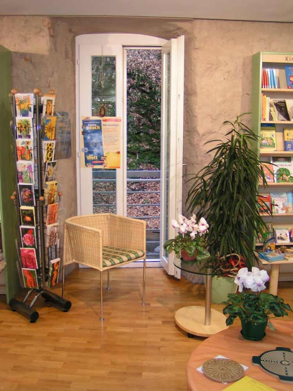 Buch- und Kunsthandlung Abtei Lichtenthal Individuelle Bücherregale