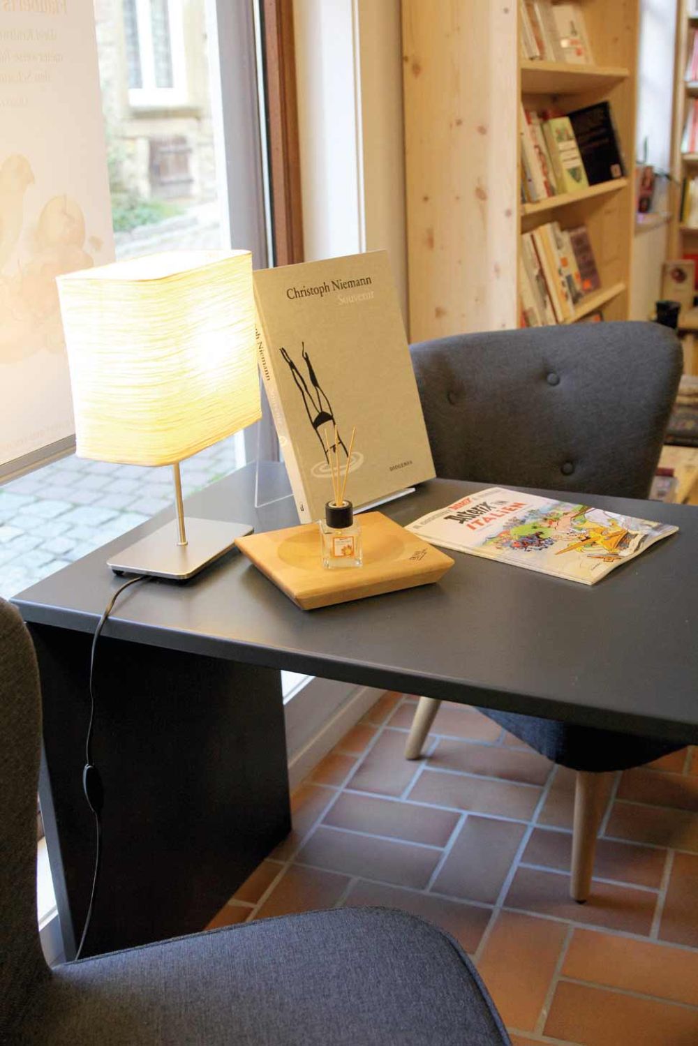 Buchhandlung am Markt copyright Grafikwerkstatt Gautschi  Individuelle Bücherregale