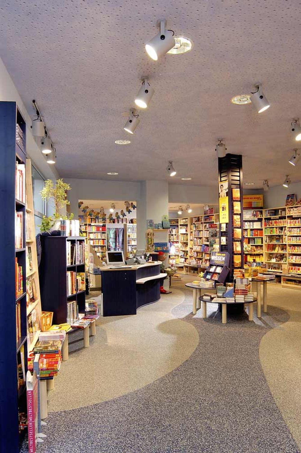 Buchhandlung Frank Individuelle Bücherregale