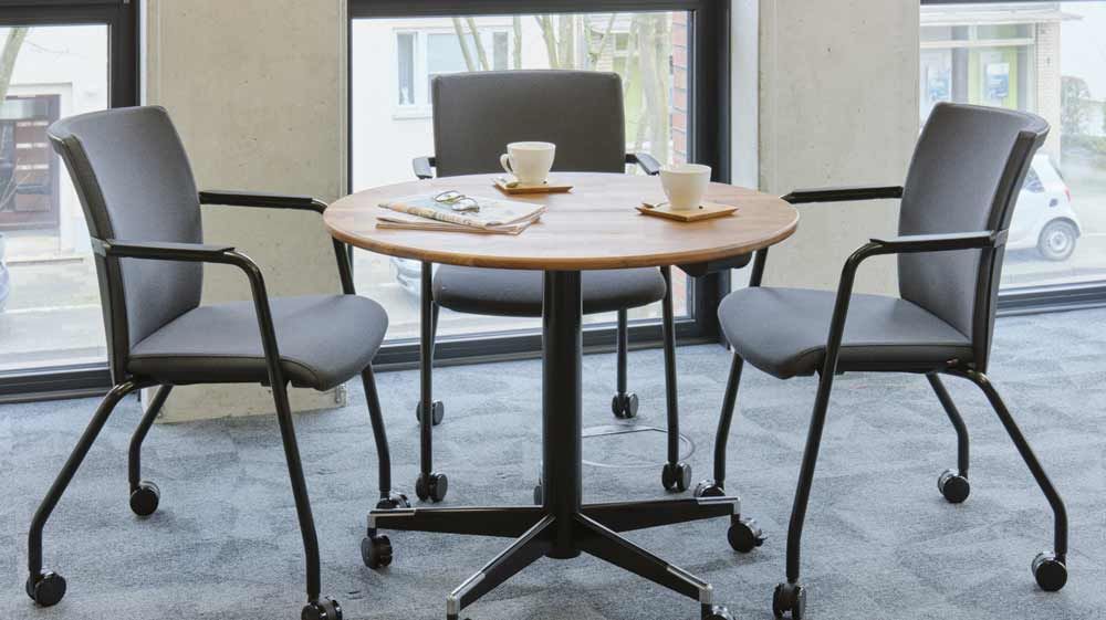 Besprechungstisch von TREND by OMM Kleiner Runder Besprechungstisch